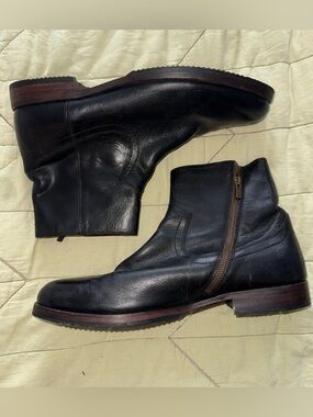 Men’s Chelsea black Frye boots